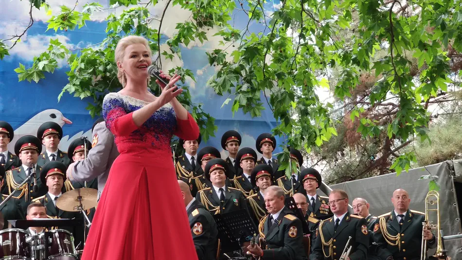 Состоялся концерт Ансамбля в городском сквере посёлка Форос