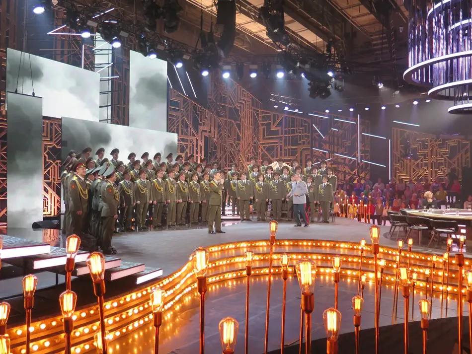 Ансамбль в передаче «Привет, Андрей!» на телеканале Россия
